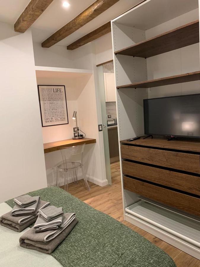 Elegant Suite In Milan Center Exterior photo