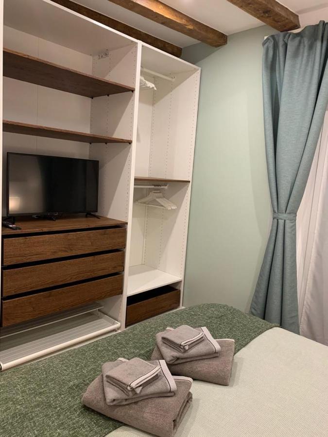 Elegant Suite In Milan Center Exterior photo