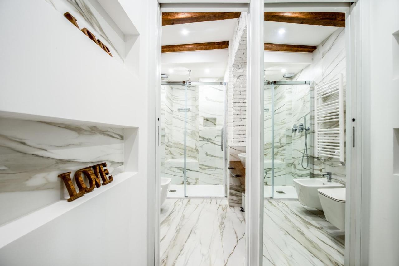 Elegant Suite In Milan Center Exterior photo